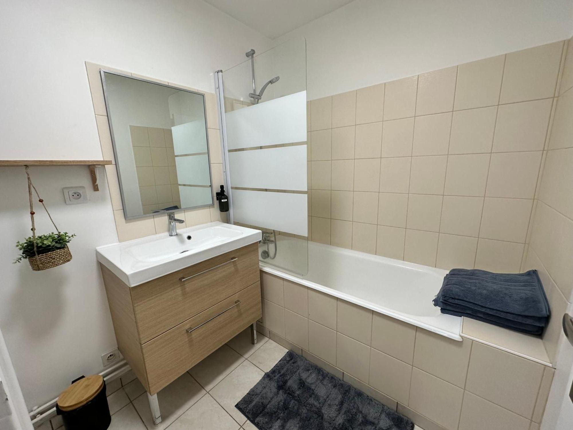 T3 Confort 4-6 Pers - Clim-parking-centre Apartment La Fleche